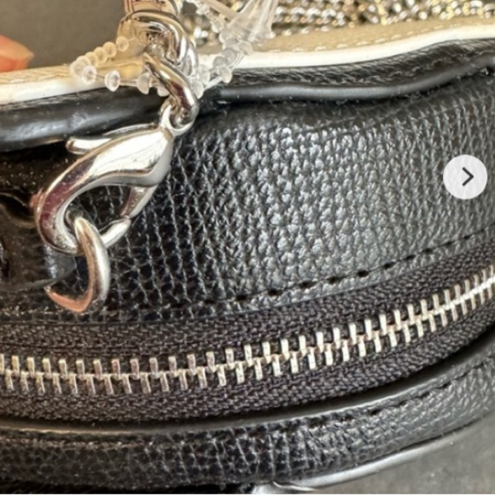 Karl Lagerfeld Paris Cat Crossbody silver chain - Picture 5 of 11